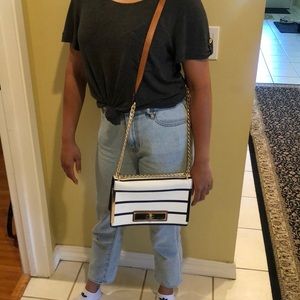 Cross body purse